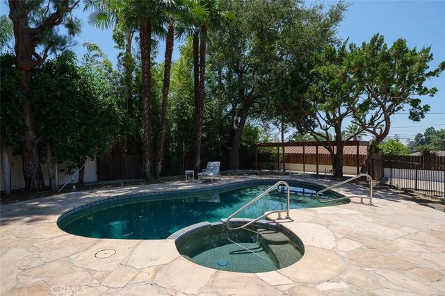 1036 W Donington Street, Glendora, CA 91741