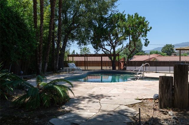 1036 W Donington Street, Glendora, CA 91741