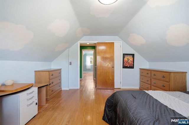 31 Dacotah Avenue, Oakland, NJ 07436