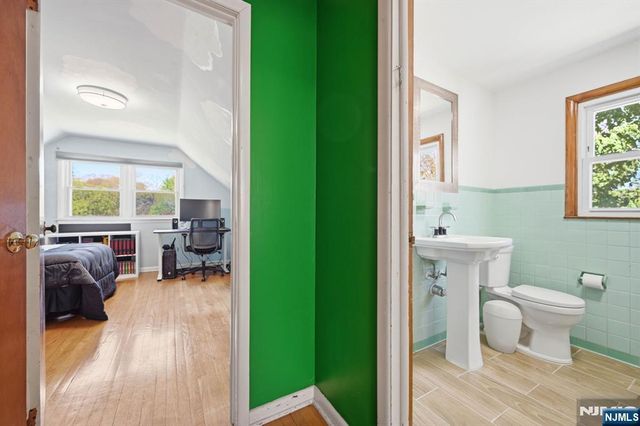 31 Dacotah Avenue, Oakland, NJ 07436