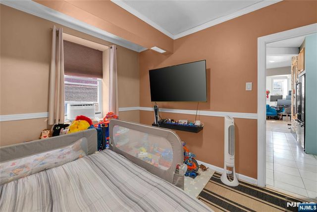 18 74th Street BA2, North Bergen, NJ 07047