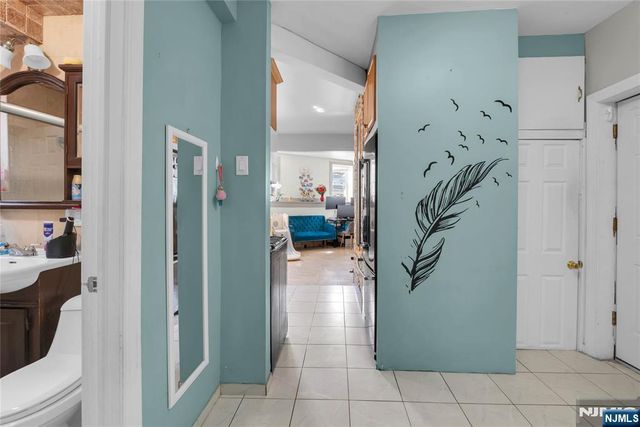 18 74th Street BA2, North Bergen, NJ 07047
