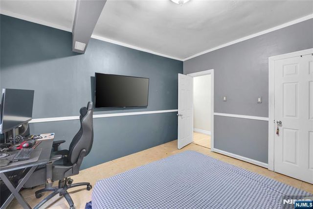 18 74th Street BA2, North Bergen, NJ 07047