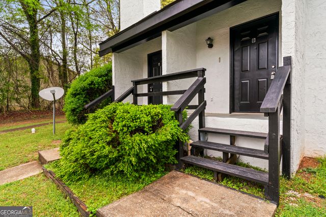 8506 Pineland Drive, Jonesboro, GA 30238