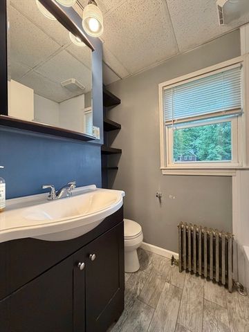 41 Pease Ave, Monson, MA 01057
