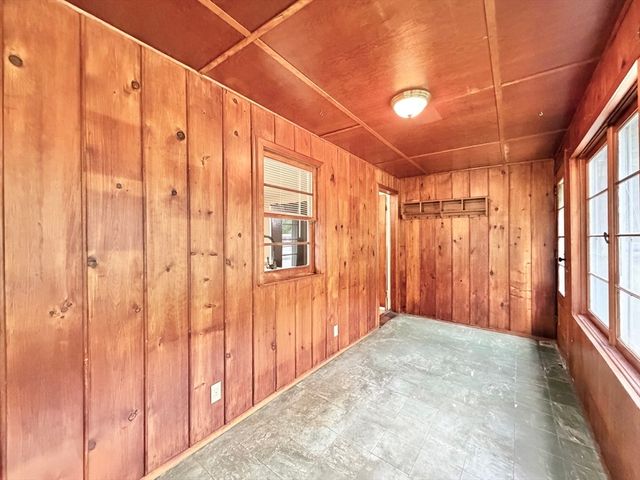 41 Pease Ave, Monson, MA 01057