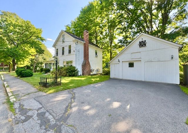 41 Pease Ave, Monson, MA 01057