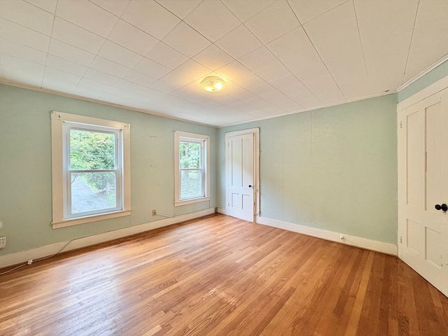 41 Pease Ave, Monson, MA 01057