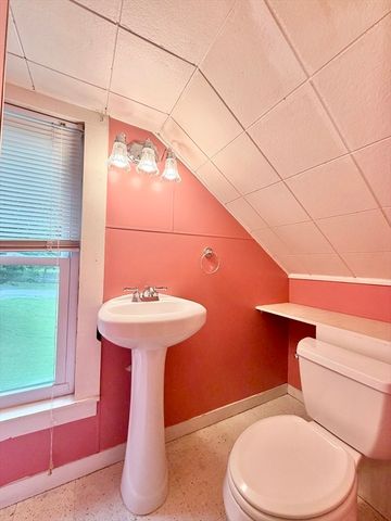 41 Pease Ave, Monson, MA 01057