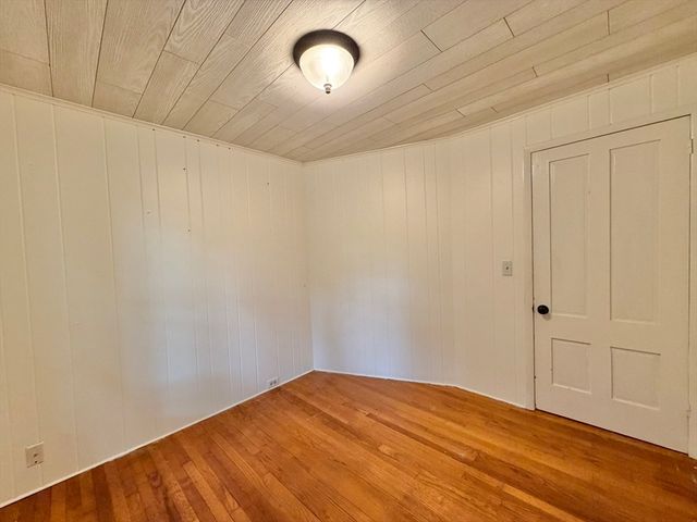 41 Pease Ave, Monson, MA 01057