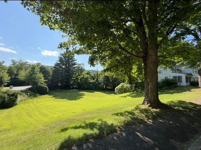 41 Pease Ave, Monson, MA 01057