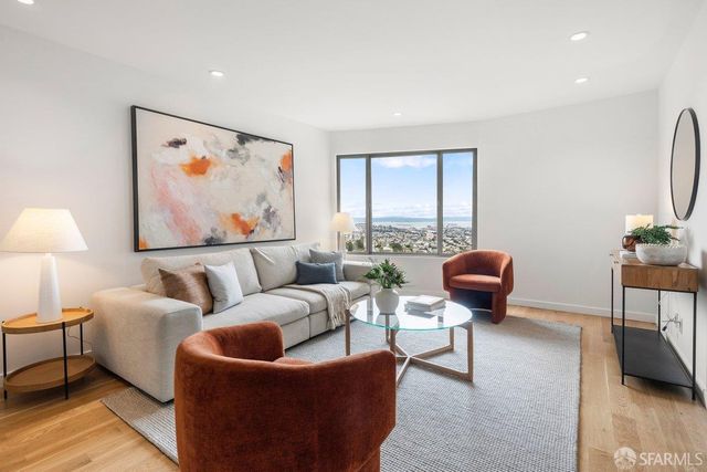 827 Corbett Avenue 101, San Francisco, CA 94131