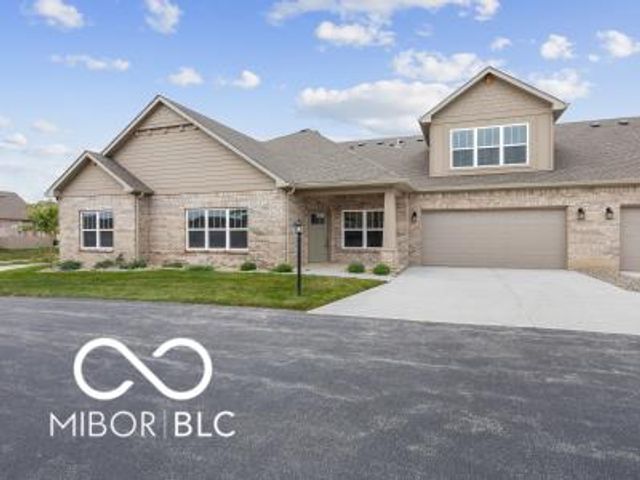 2331 Saddle Drive, Shelbyville, IN 46176