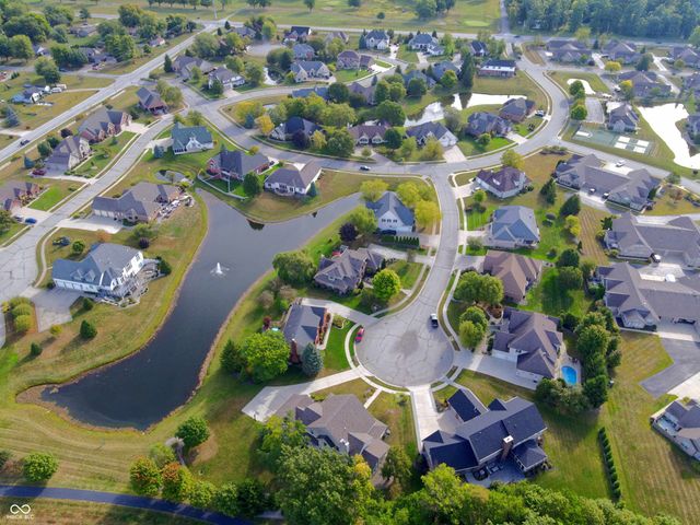 2331 Saddle Drive, Shelbyville, IN 46176