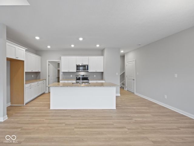 2331 Saddle Drive, Shelbyville, IN 46176