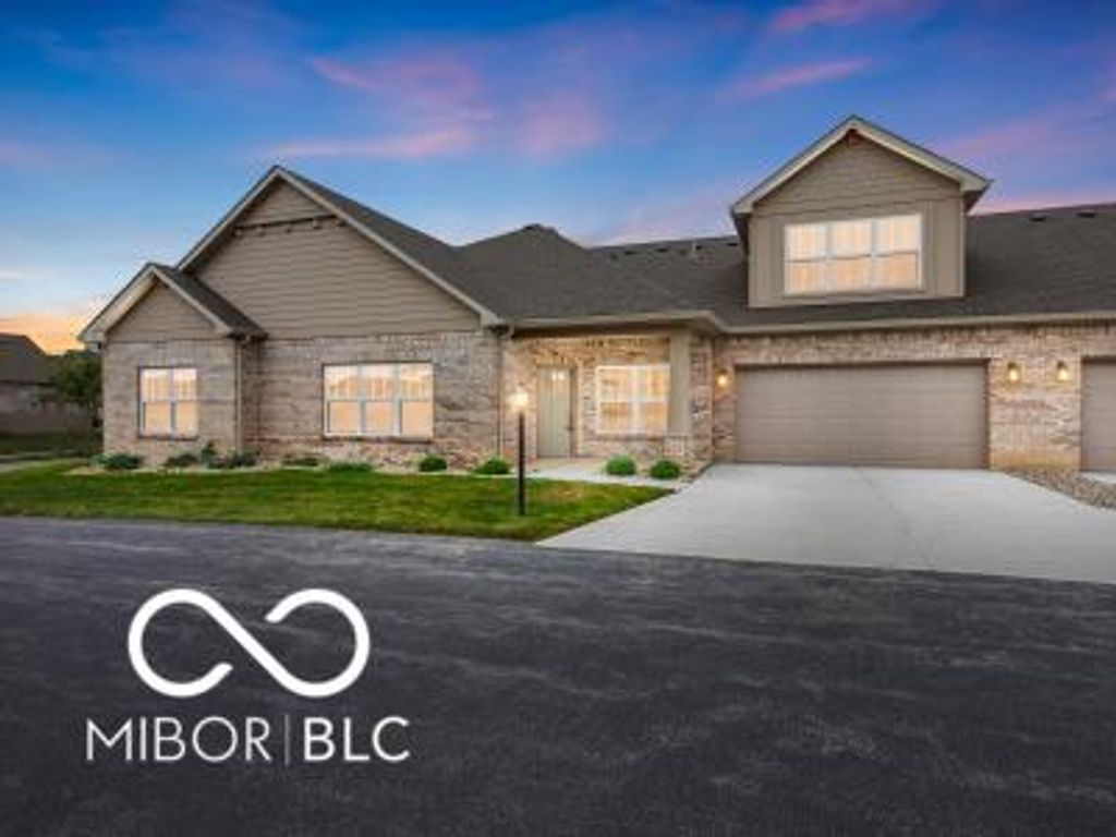 2331 Saddle Drive, Shelbyville, IN 46176