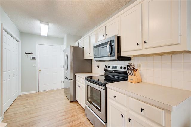 2585 Freemans Walk Drive, Dacula, GA 30019