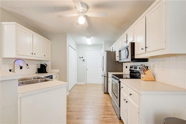 2585 Freemans Walk Drive, Dacula, GA 30019