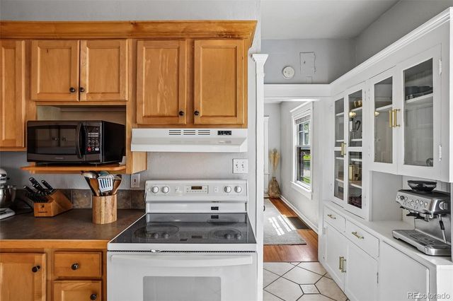 3031 E 10th Avenue, Denver, CO 80206