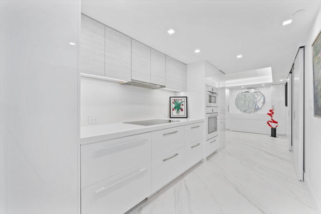 3407 S Ocean Boulevard 4a, Highland Beach, FL 33487