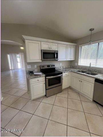 617 S GOLDEN KEY Street, Gilbert, AZ 85233