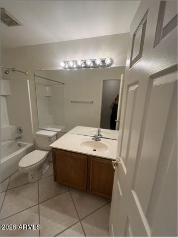 617 S GOLDEN KEY Street, Gilbert, AZ 85233