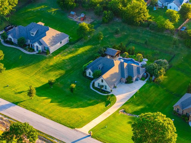 10301 Mustang Wells Drive, Fort Worth, TX 76126