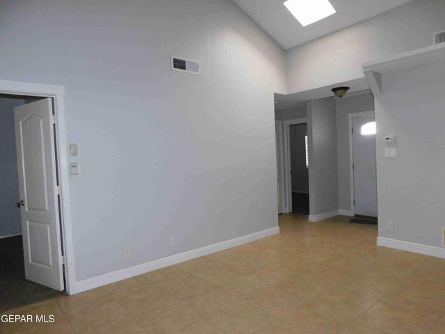 8609 PILGRIMAGE Circle, El Paso, TX 79912