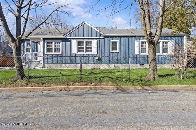 1018 Woodmere Drive, Keyport, NJ 07735