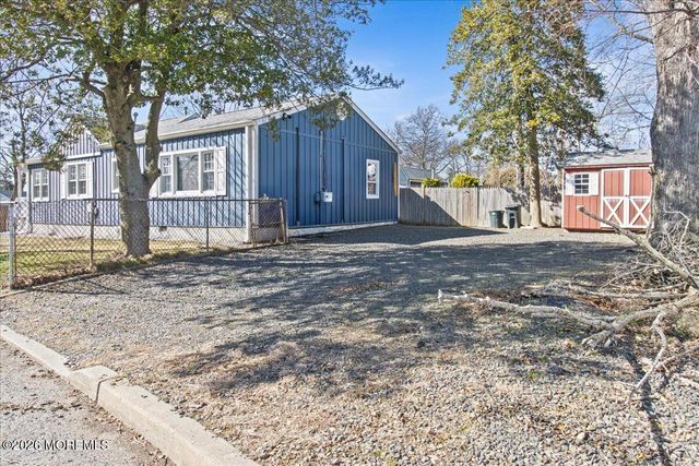 1018 Woodmere Drive, Keyport, NJ 07735