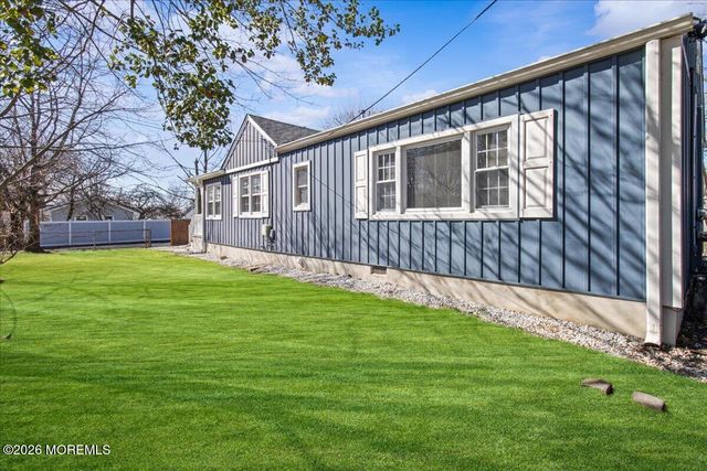 1018 Woodmere Drive, Keyport, NJ 07735