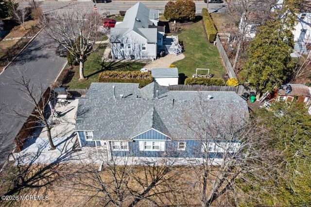 1018 Woodmere Drive, Keyport, NJ 07735