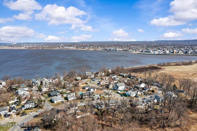 1018 Woodmere Drive, Keyport, NJ 07735