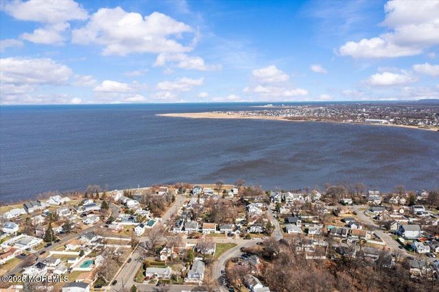 1018 Woodmere Drive, Keyport, NJ 07735