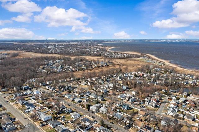 1018 Woodmere Drive, Keyport, NJ 07735