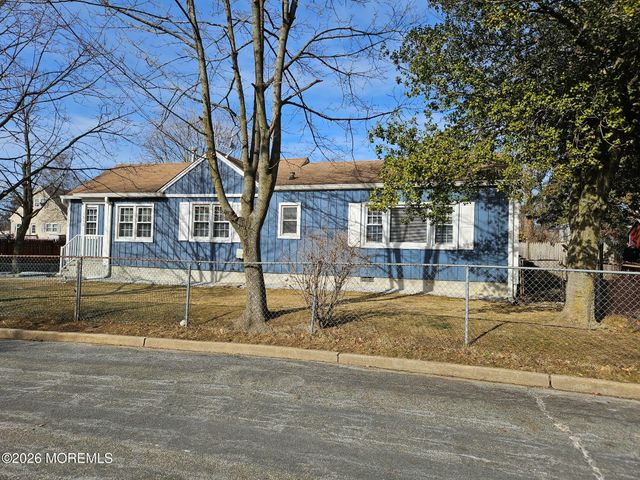 1018 Woodmere Drive, Keyport, NJ 07735