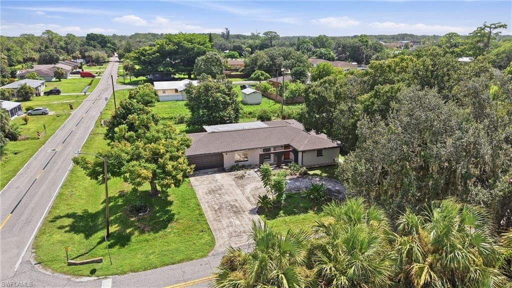 2502 Barcelona AVE, FORT MYERS, FL 33905 — photo 2