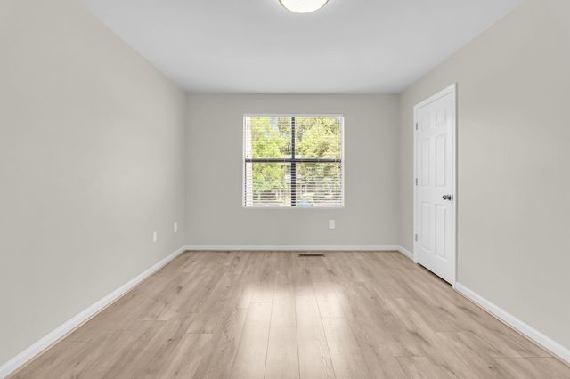 1925 Tropicana Road Unit 7-F, North Charleston, SC 29406