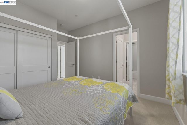 520 Sandalwood Dr, Livermore, CA 94551