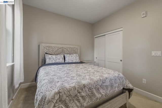 520 Sandalwood Dr, Livermore, CA 94551