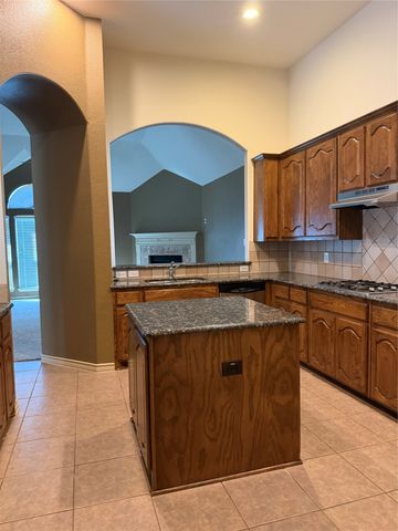 13733 Alterna Drive, Fort Worth, TX 76052