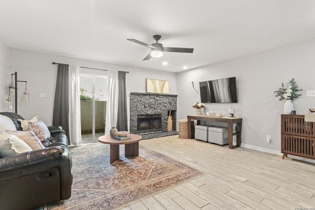 5322 Medical Dr E103, San Antonio, TX 78240