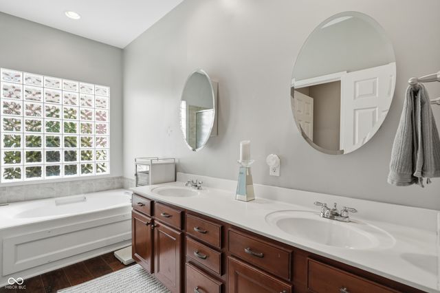 15552 Smithfield Drive, Westfield, IN 46074