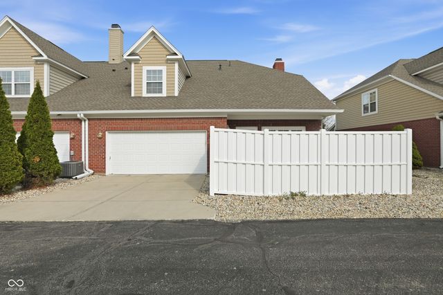 15552 Smithfield Drive, Westfield, IN 46074