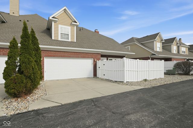 15552 Smithfield Drive, Westfield, IN 46074