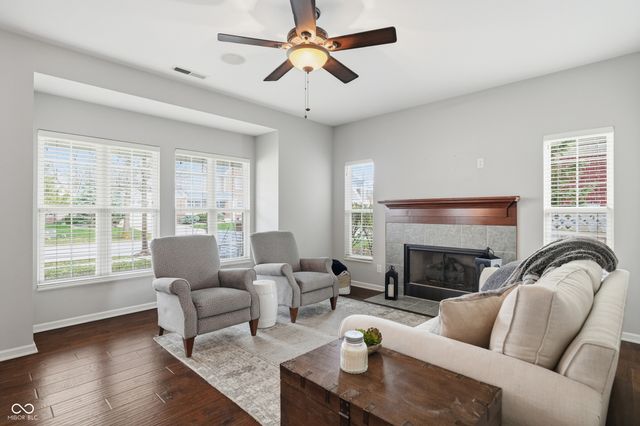 15552 Smithfield Drive, Westfield, IN 46074