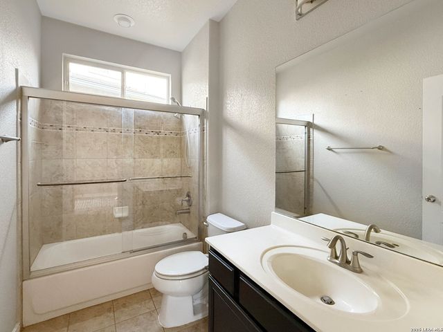 18014 Camino Del Mar, San Antonio, TX 78257