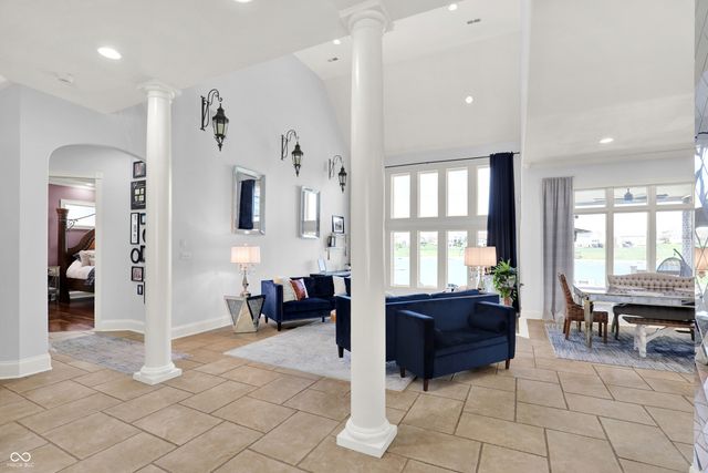 6982 Bladstone Road, Noblesville, IN 46062