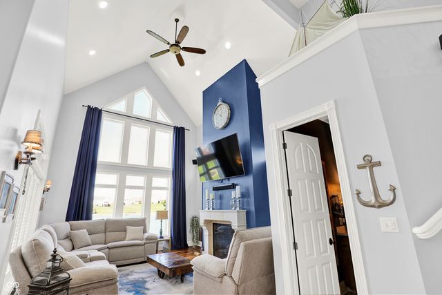 6982 Bladstone Road, Noblesville, IN 46062