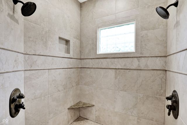 6982 Bladstone Road, Noblesville, IN 46062